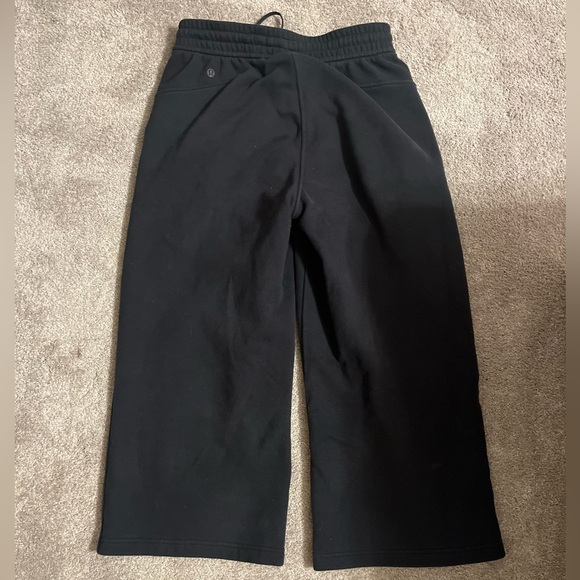 Lululemon Loungeful High-Rise Wide Leg Crop - Picture 3 of 8